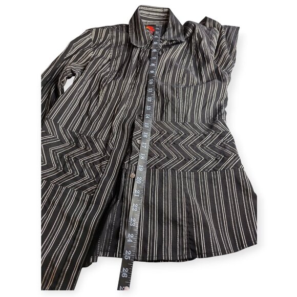 Debbie Shuchat Black White Pinstriped Long Sleeve Button Front French Cuffs Sz 6 - Picture 15 of 16